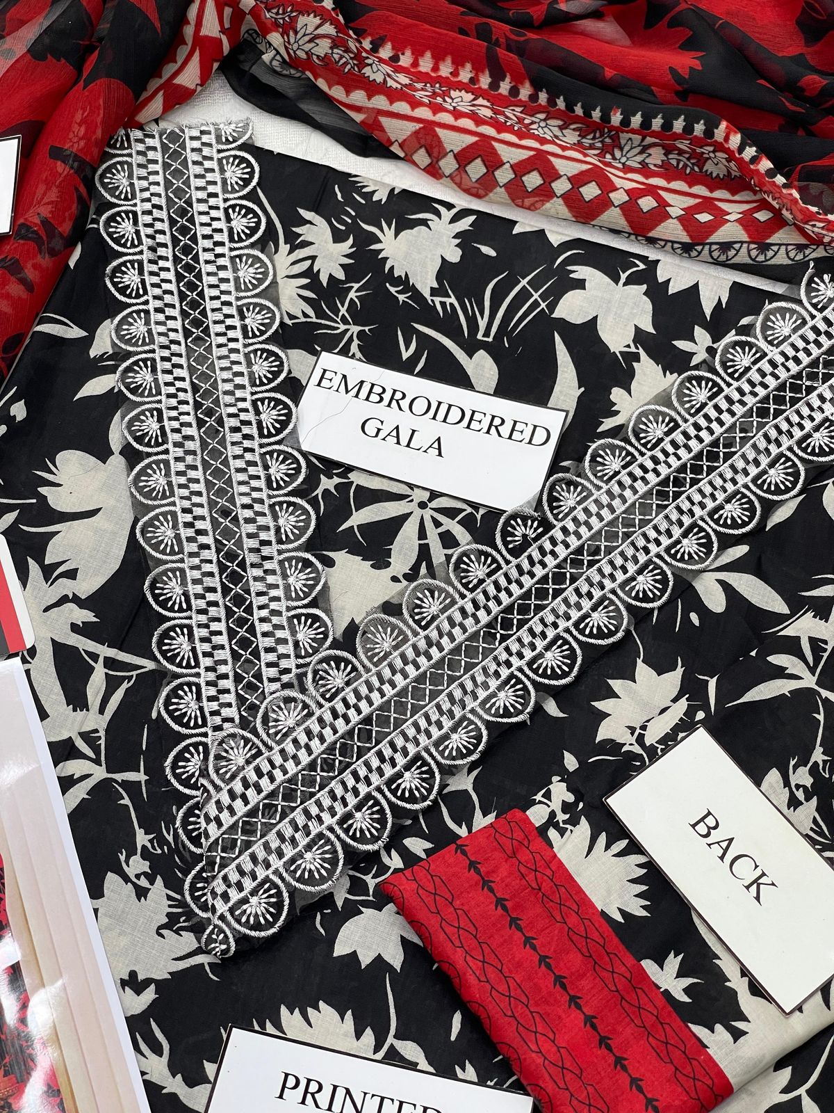 Zainab Chottani Black & Red Floral 3-Piece Embroidered Lawn Suit with Chiffon Dupatta